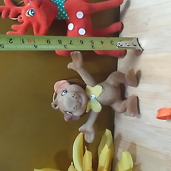 VINTAGE CHRISTMAS LOT - Picture 5 of 12